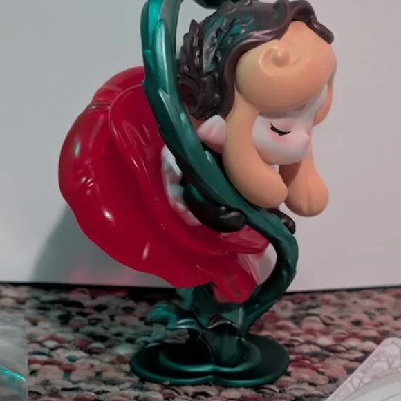 Pop Mart Chaka Luminous Reverie  "Spinning" - Picture 5 of 7